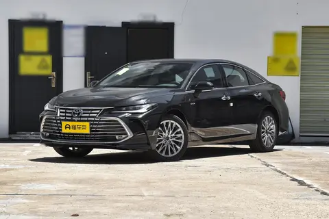 丰田亚洲龙选购指南：省油耐用还保值，哪款配置最具性价比？