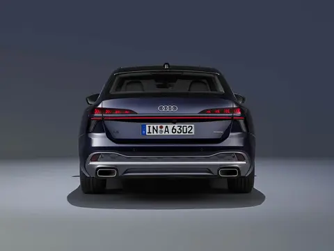 豪华车价格崩了？全新奥迪A6L32.3万起，直降10万开售